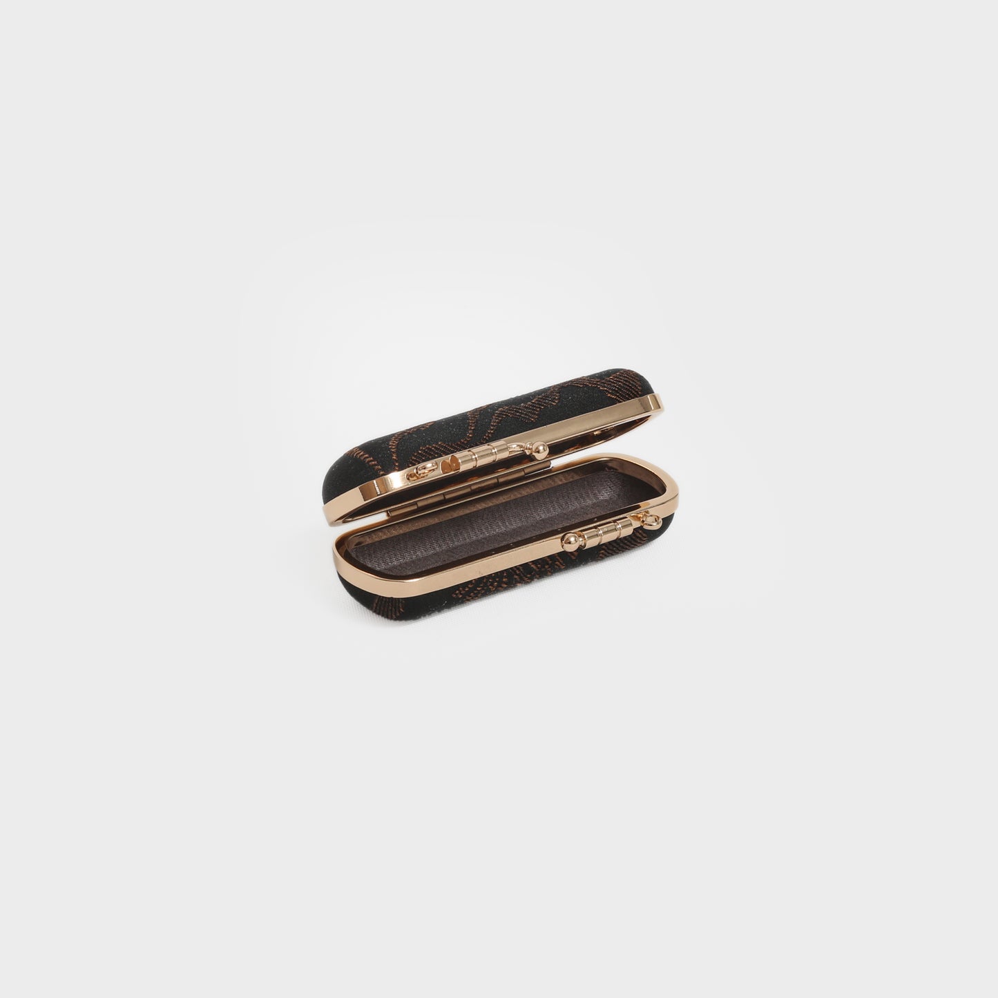 LipstickCase