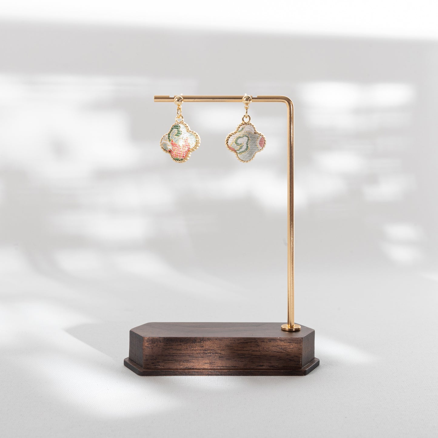 clover leaf earrings