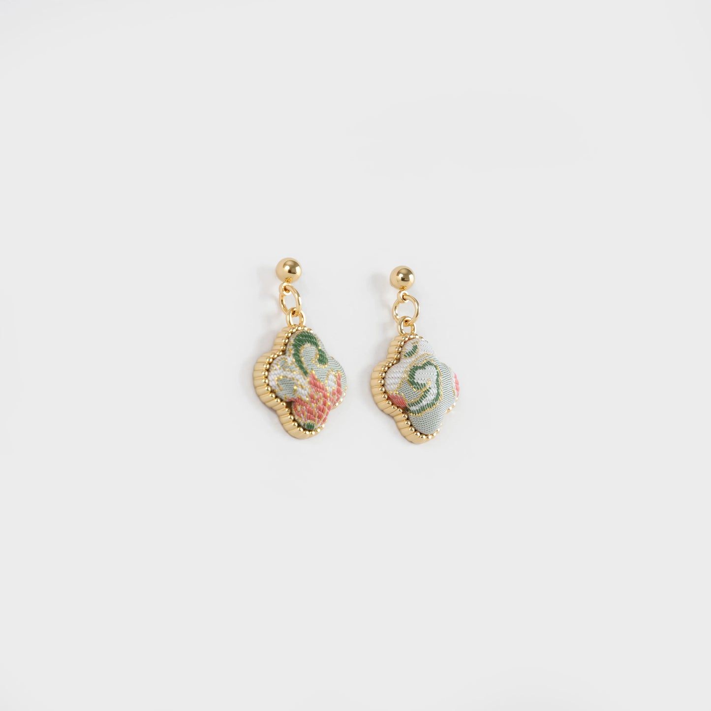 clover leaf earrings