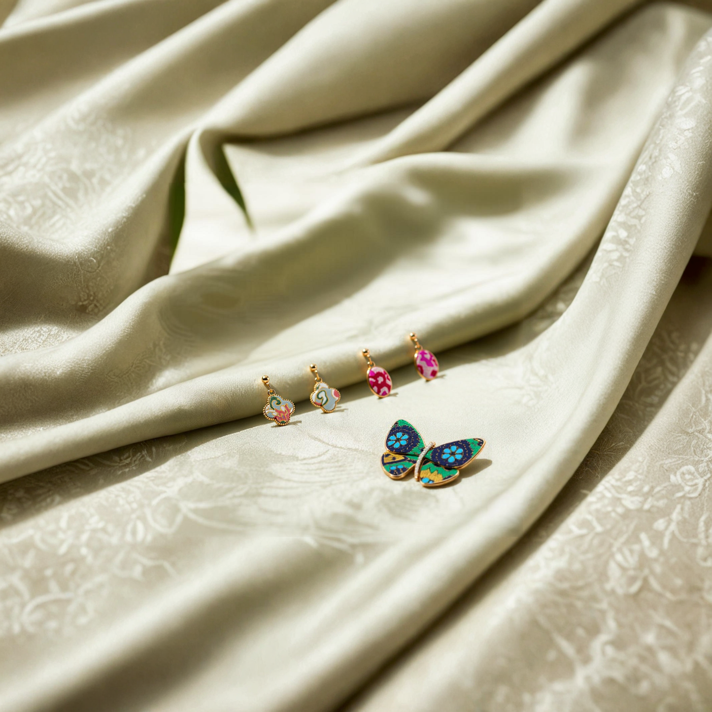 Mystery Accessories Gift Box | Your Elegant Surprise Awaits