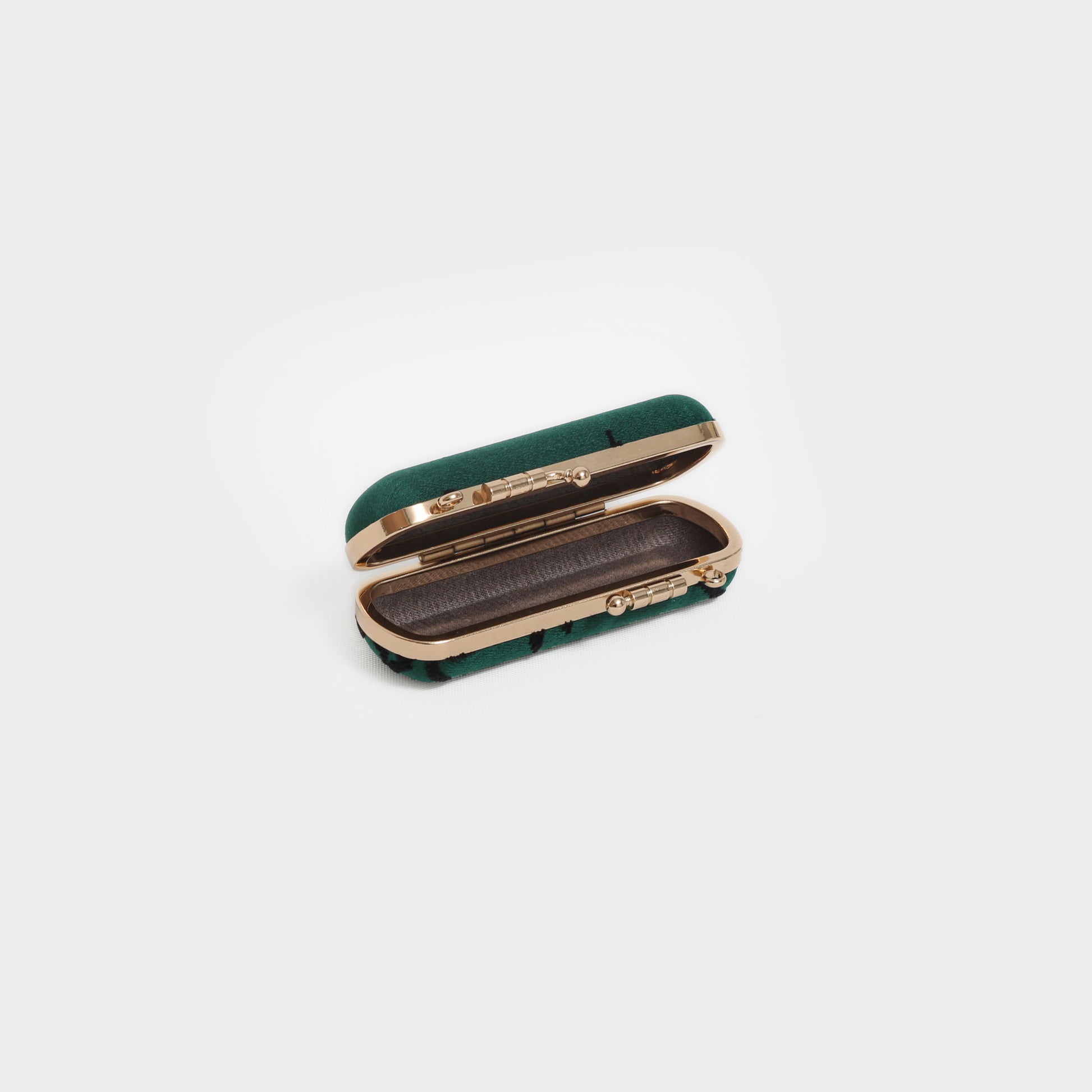 LipstickCase