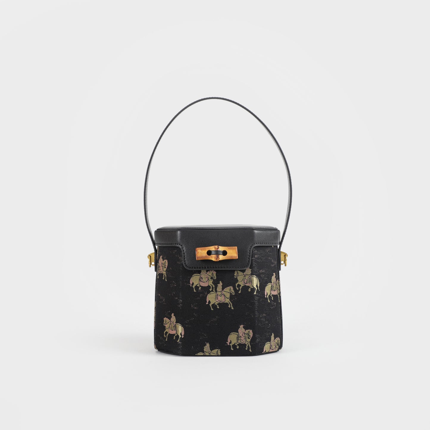 lucky bucket bag