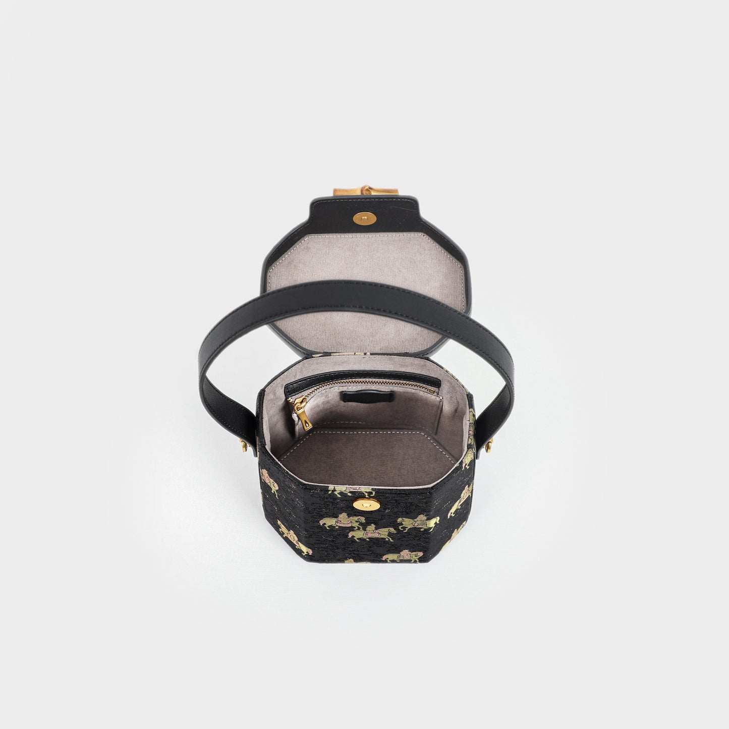 lucky bucket bag