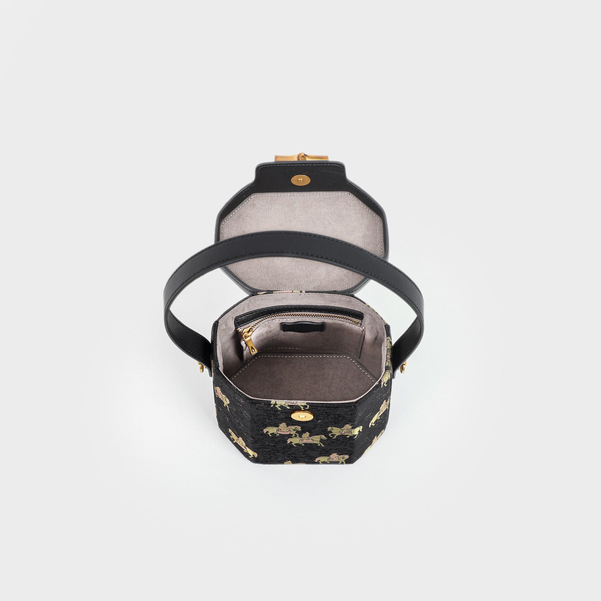 lucky bucket bag
