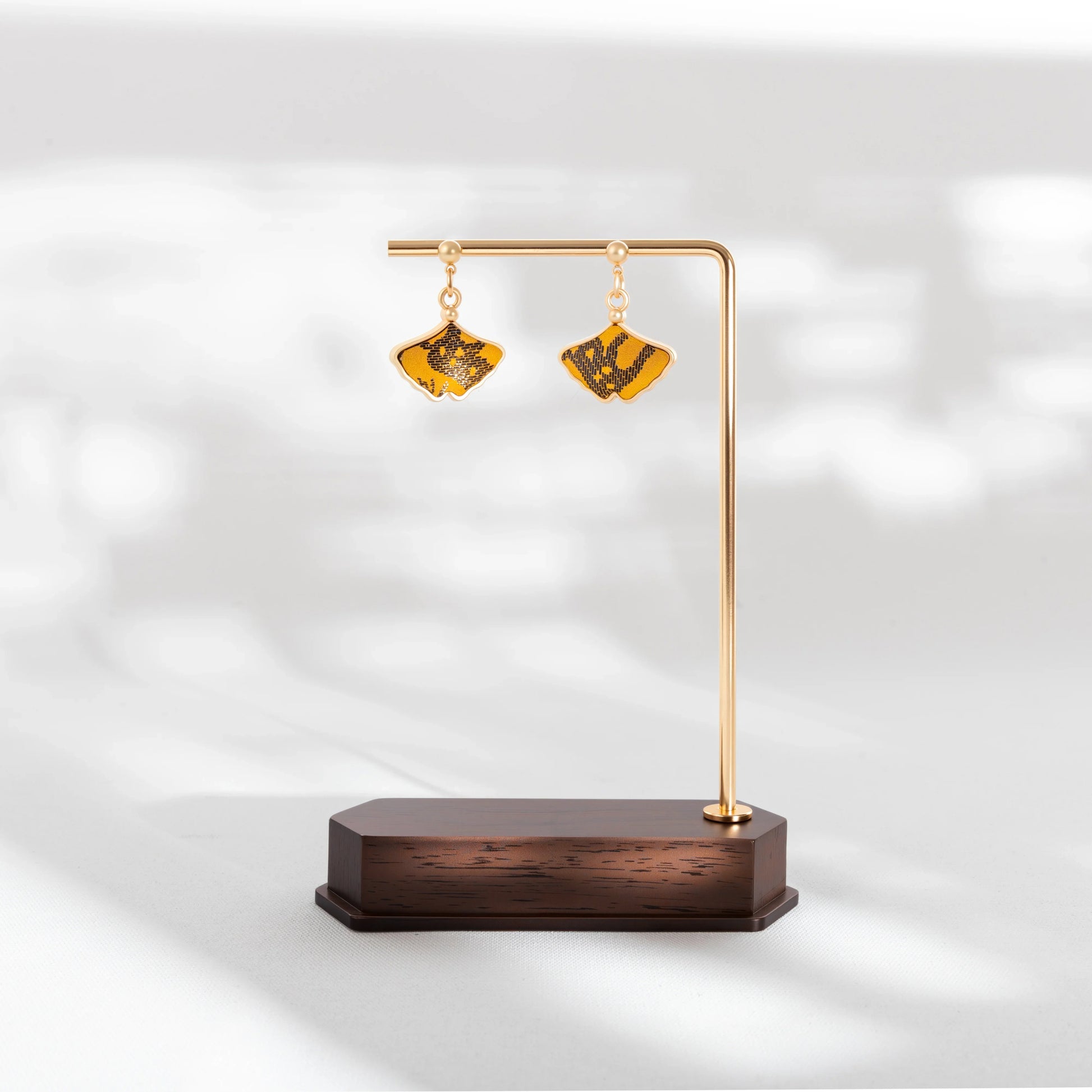 maplestory leaf earrings