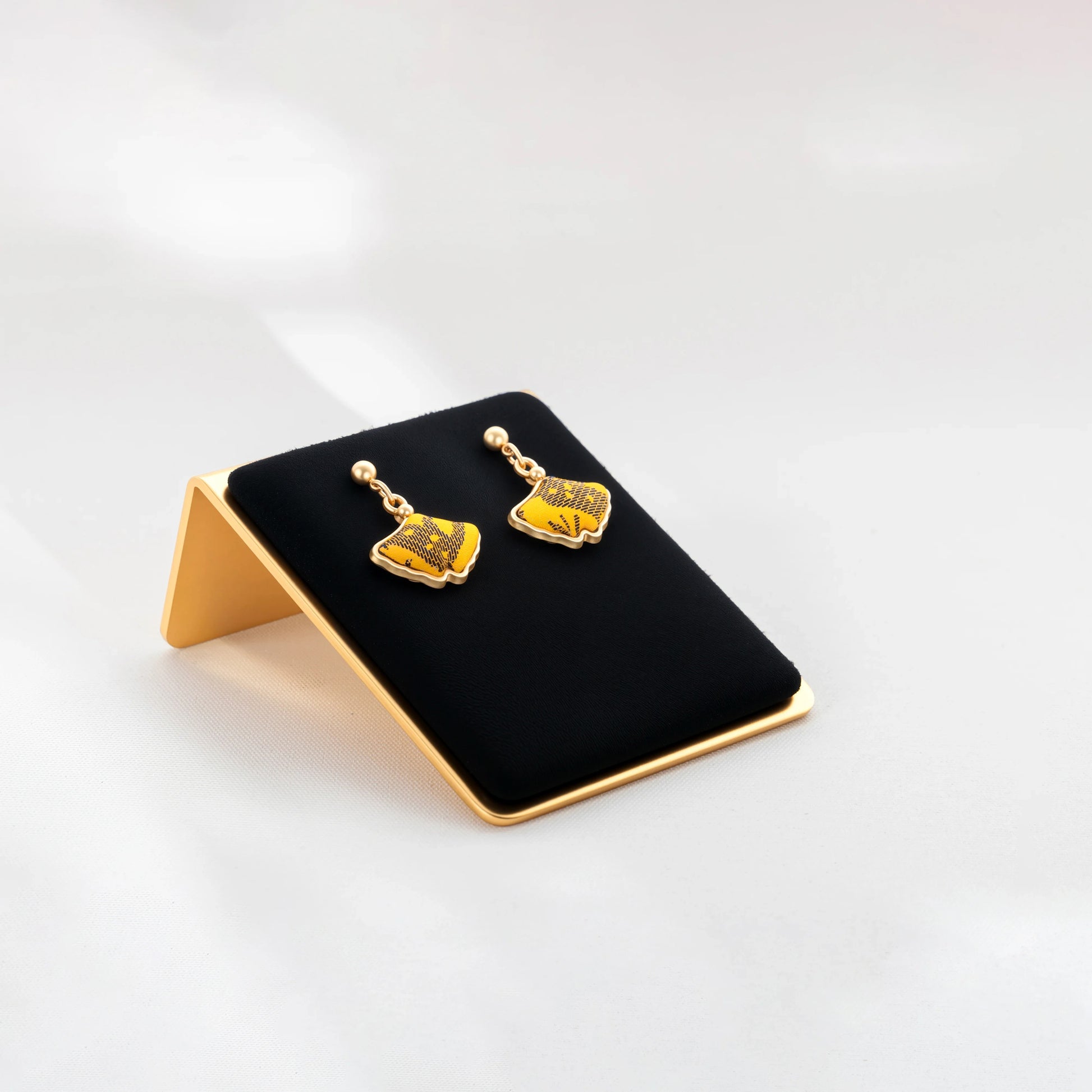 maplestory leaf earrings