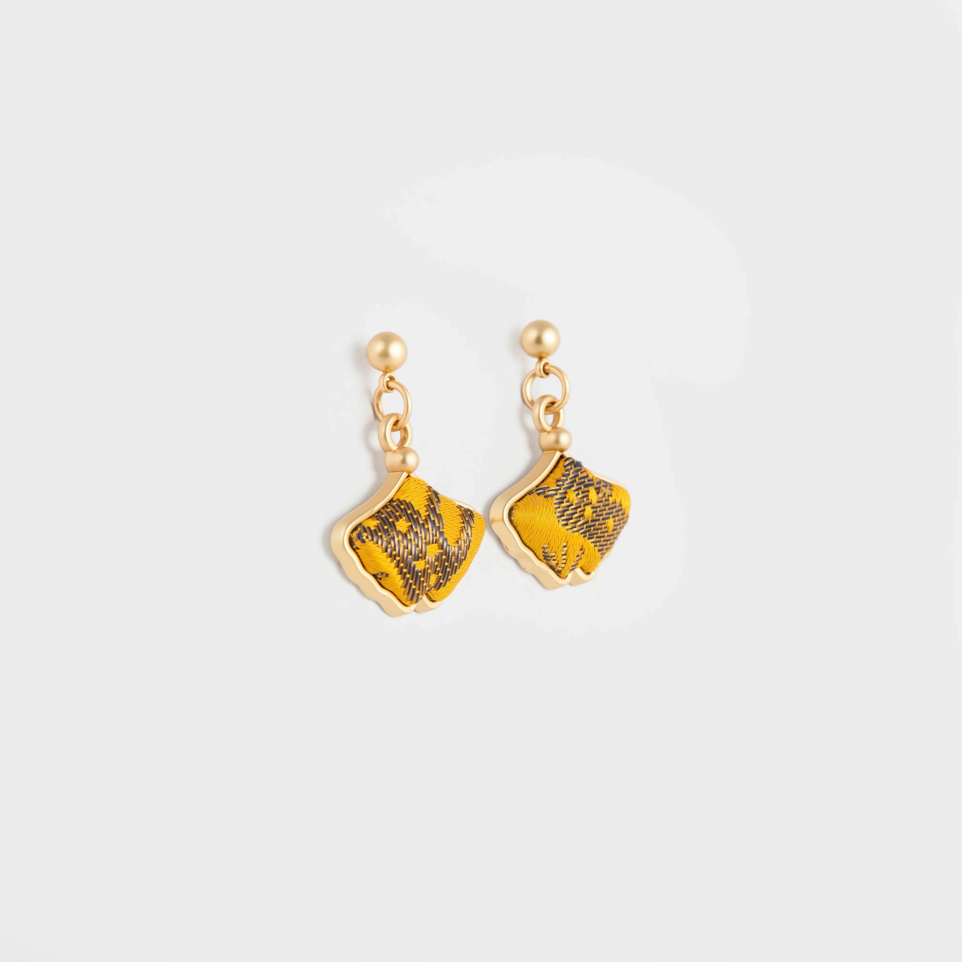 maplestory leaf earrings
