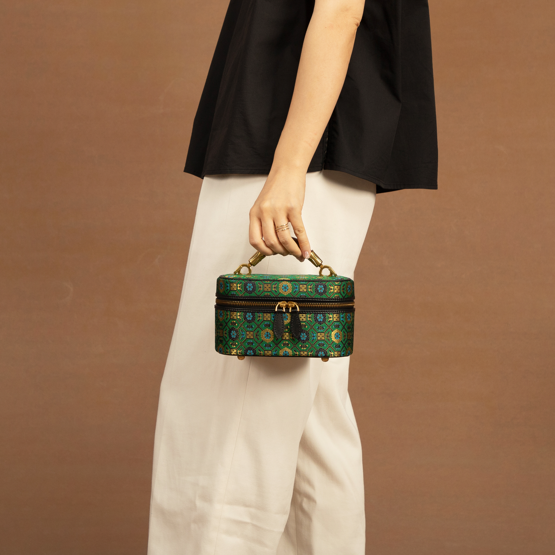 chinoiserie-silk-crossbody